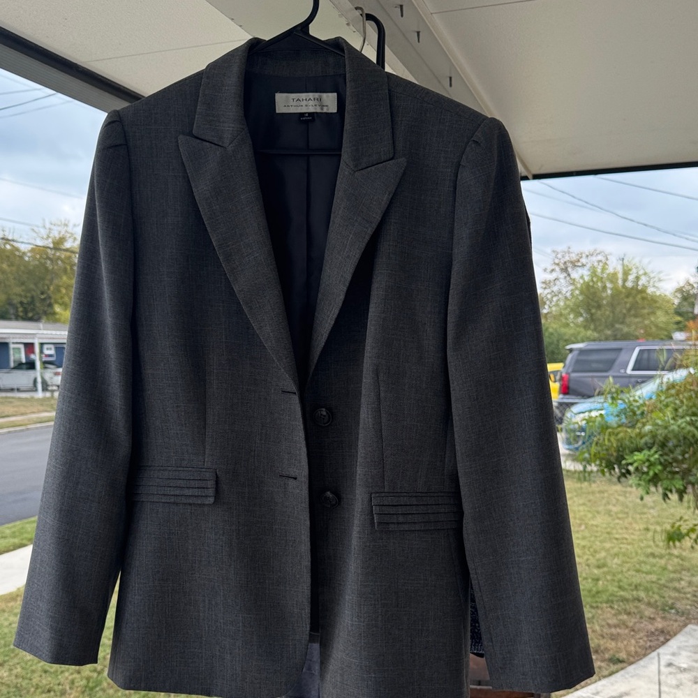 Tahari Gray Women Blazer Fitted